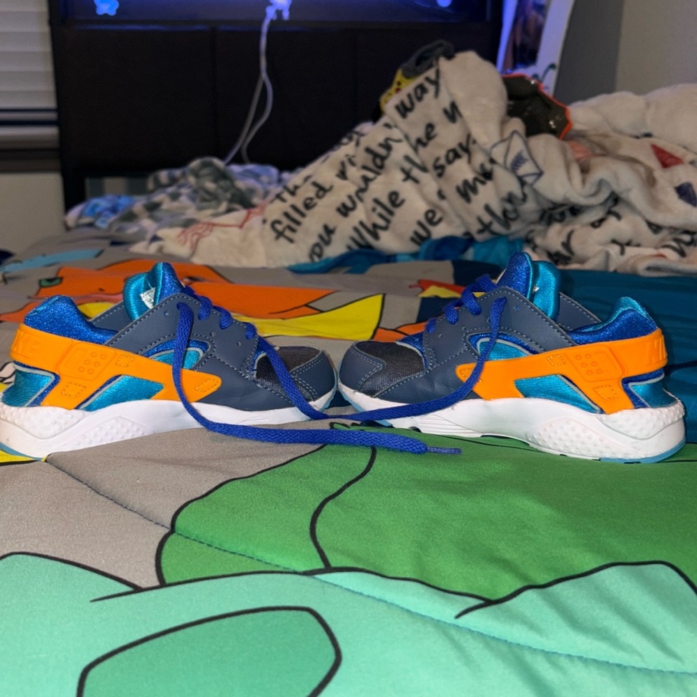 Boys/Toddler Blue/Orange/White Nike Huaraches Shoes
